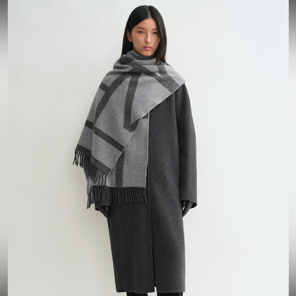 Toteme monogram jacquard wool scarf